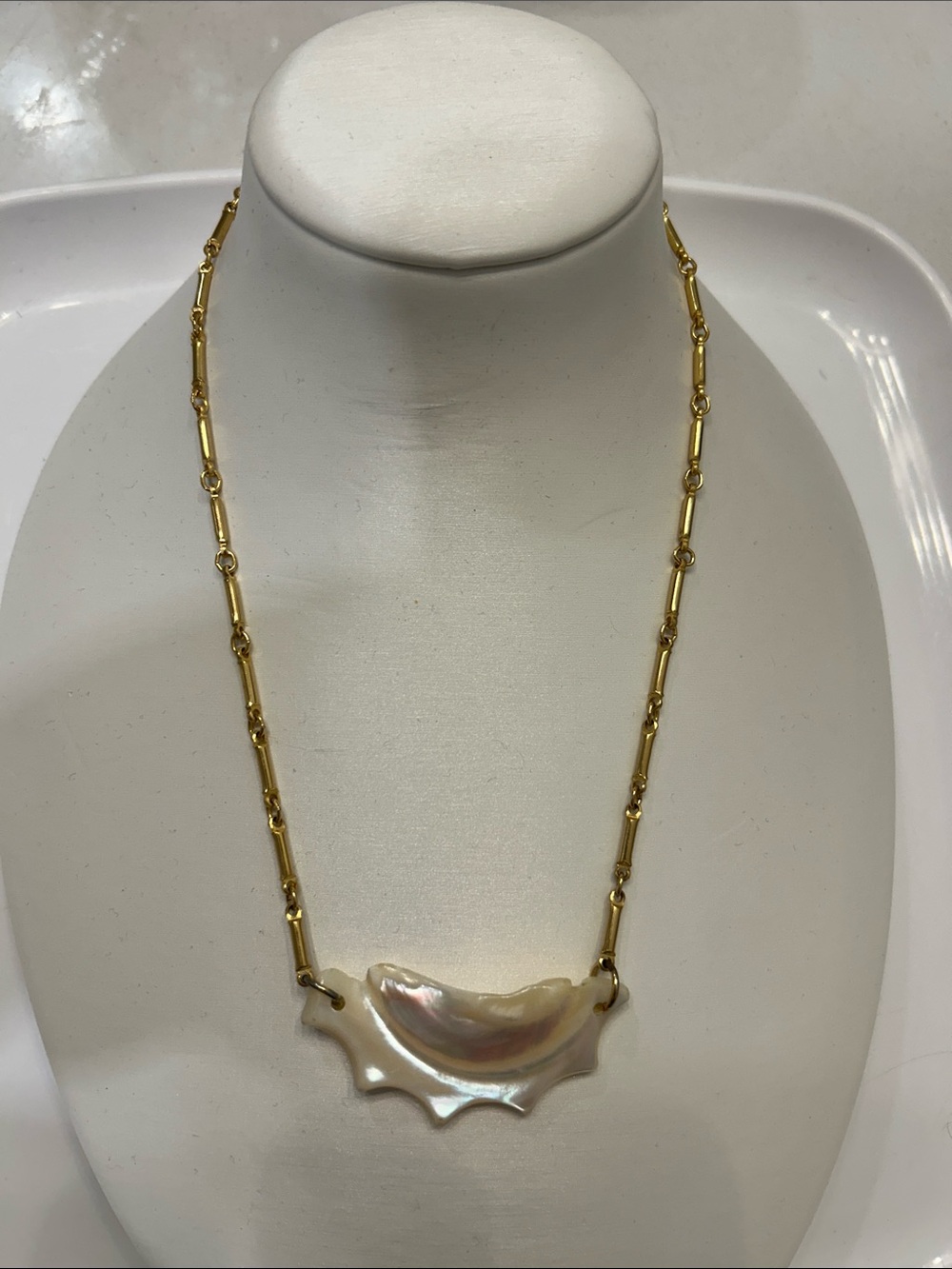 Gold Chain Necklace with Iridescent Mother-of-Pearl shell Pendant